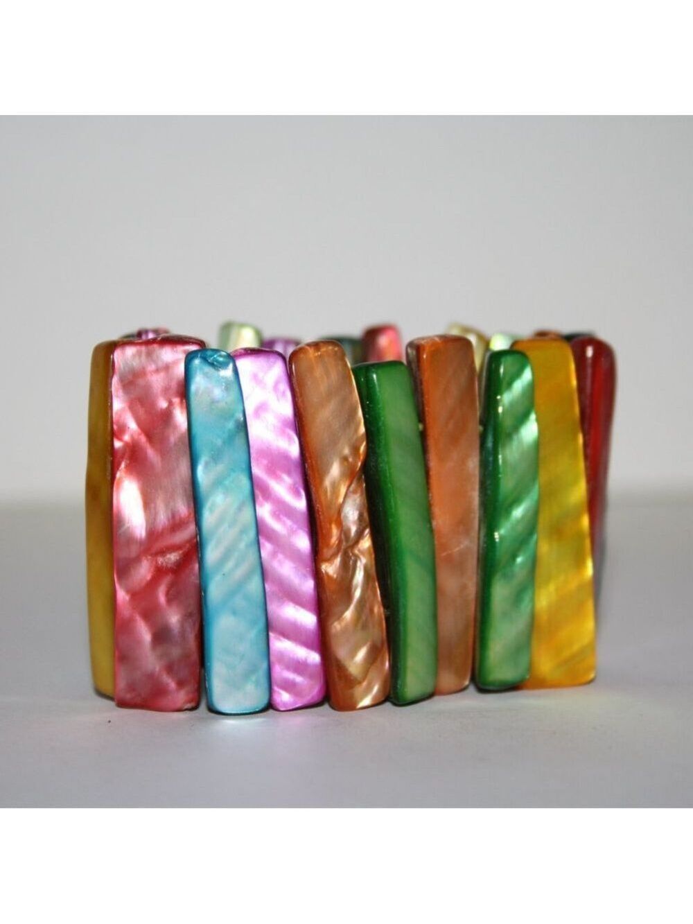 Colorful Shell Bracelet - Picture 3 of 3